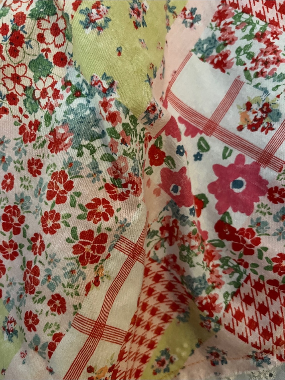 Easel Boho Patchwork Heart w/Eyelet & Blue Fabric Border + Banded 3/4 Sleeves - Picture 4 of 11